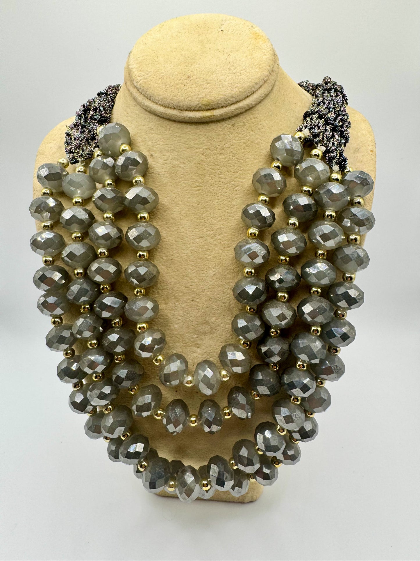 Silver Cord Four Large Grey Pearls Necklace